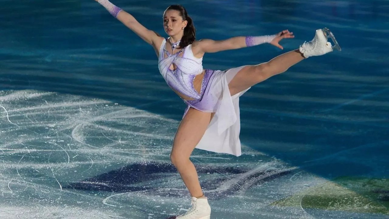 Навка: после восстановления от травмы Щербакова выйдет на лед вслед за Валиевой