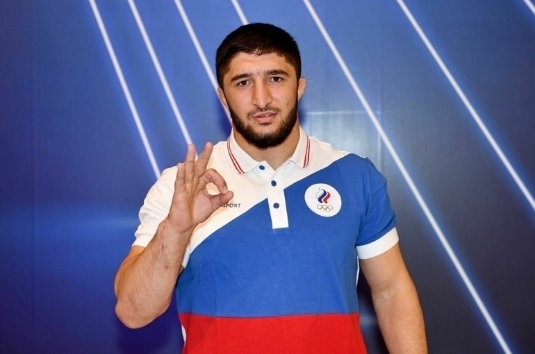 Двукратному чемпиону ОИ Садулаеву отказали во въезде в Румынию