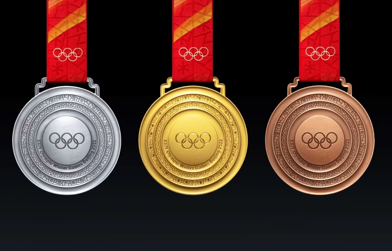 Отобранные у России золотые медали ОИ-2022 передадут американцам 7 августа